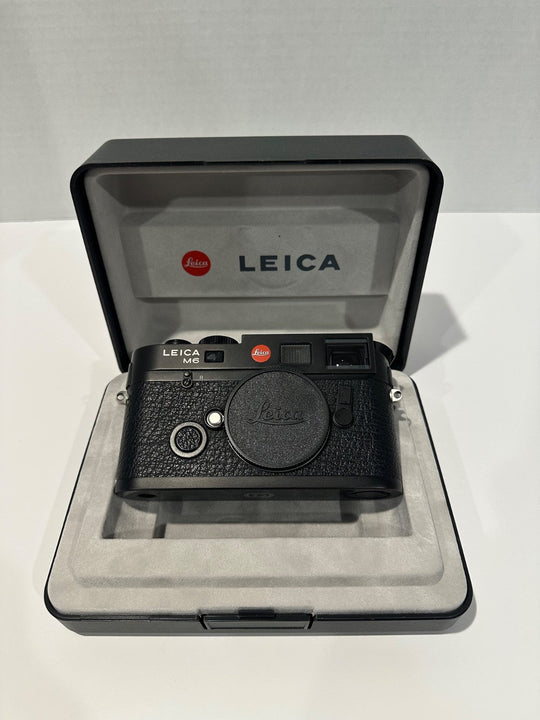 Leica M6 TTL 0.58 35mm Rangefinder Film Camera with Original Packaging