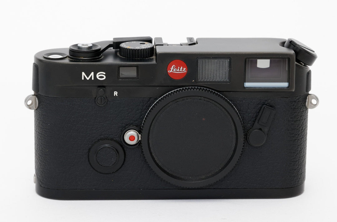 Leica M6 0.72 Black Chrome 35mm Film Rangefinder Camera Body With Box and Strap