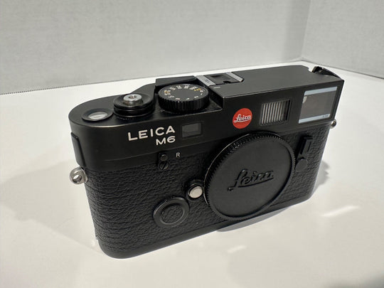 Leica M6 TTL 0.58 35mm Rangefinder Film Camera with Original Packaging