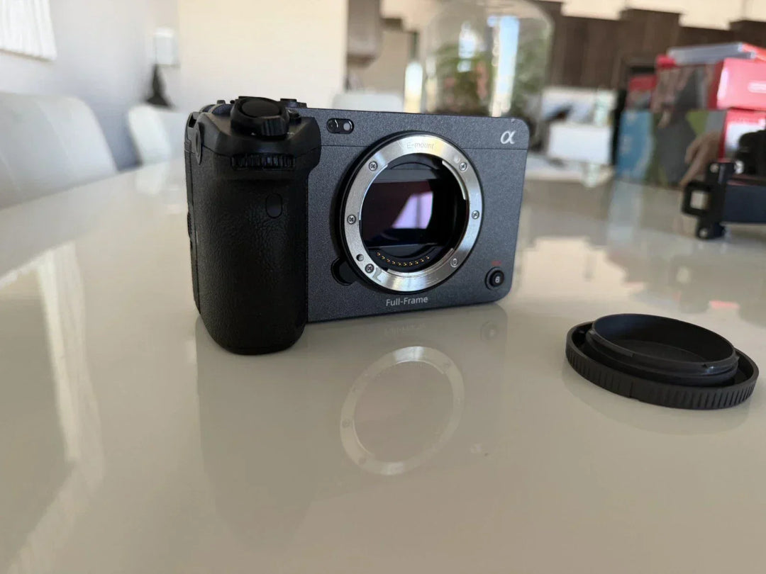 Sony Alpha FX3 (ILME-FX3) Full-Frame Cinema Camera w/ XLR Handle (USA Model)